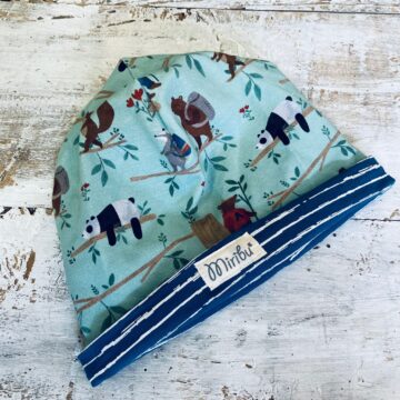 cuffia M passeggiata nel bosco