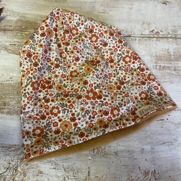 cuffia invernale fiori arancio peluche