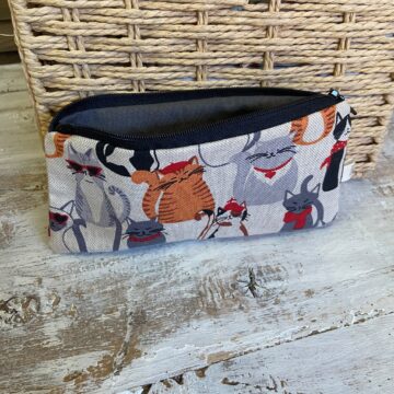 astuccio zip cats