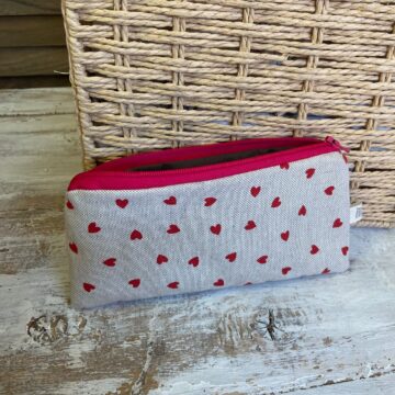 astuccio zip cuori