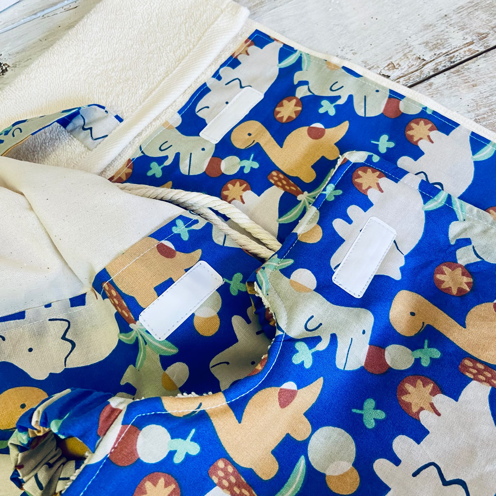 Set Asilo Nido e Scuola Materna Dino blu - immagine 7